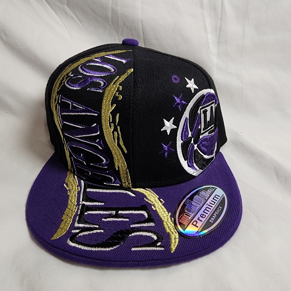 Los Angeles Lakers Embroidered Snapback Hat New